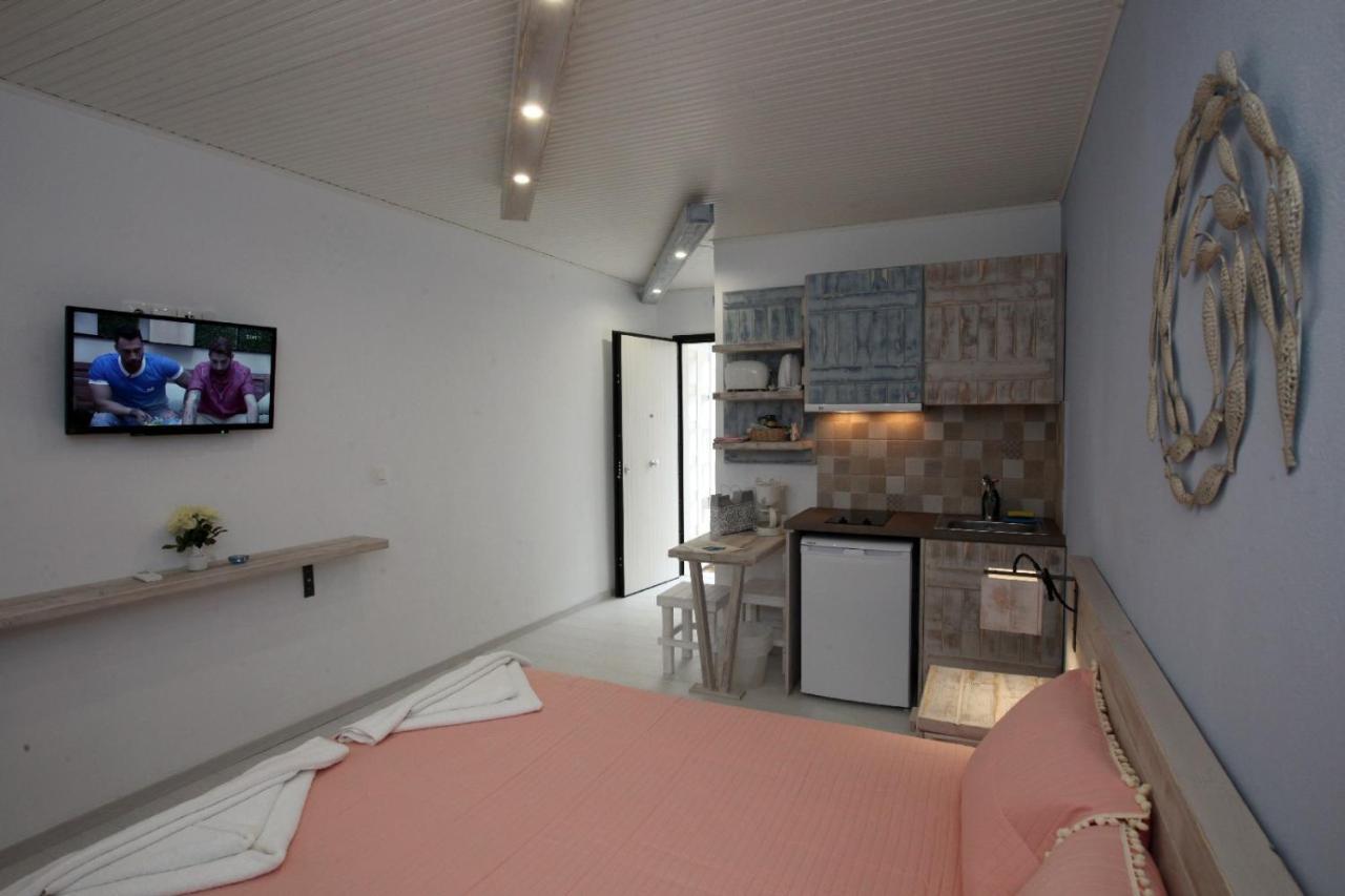 Bella Vista Aparthotel Batsi  Exterior foto